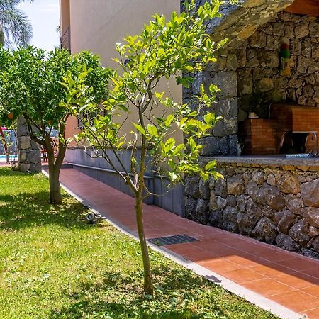 Villa Magdalena Aci SantʼAntonio 外观 照片